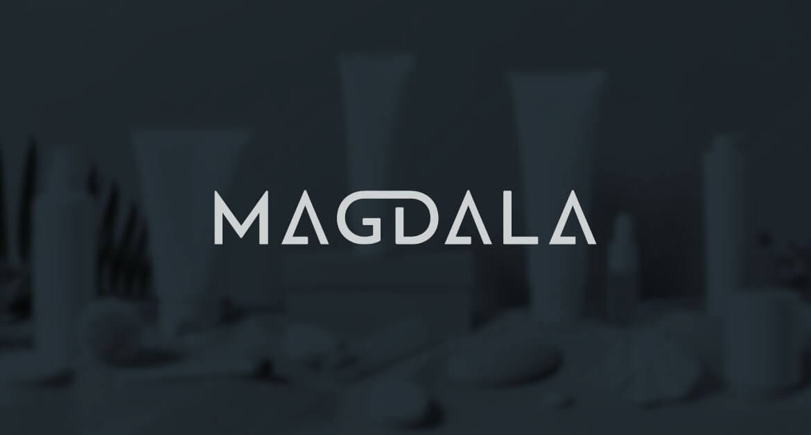 Imagem com fundo preto, ao centro o logo escrito "magdala"".